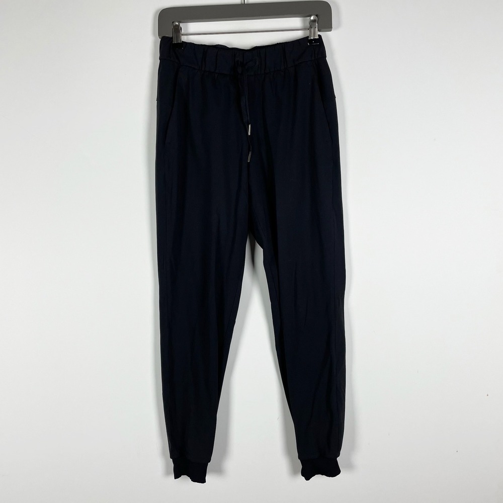 Lululemon Women's Travel Mid Rise Ankle Crop Joggers Pants Solid Black Small
